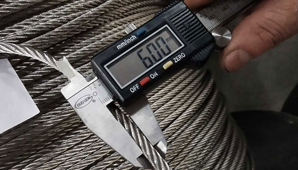 鋼卷吊帶平時(shí)如何維護(hù)？How to maintain the steel coil sling?